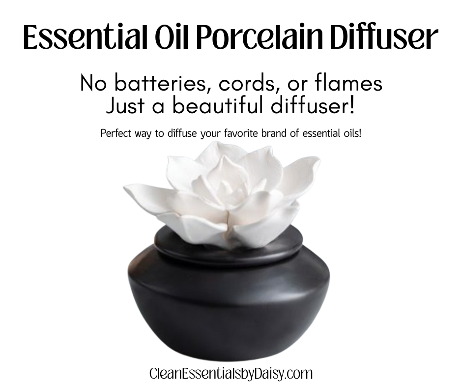Porcelain Diffuser, Black with Flower